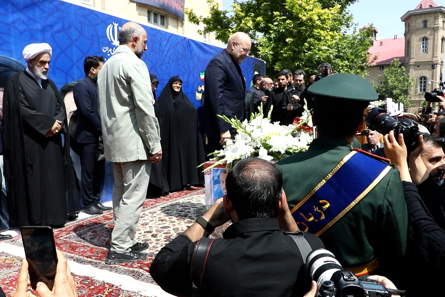 حضور محمدباقر قالیباف در مراسم تشییع پیکر دیپلمات مجاهد و انقلابی، شهید دکتر حسین امیرعبداللهیان