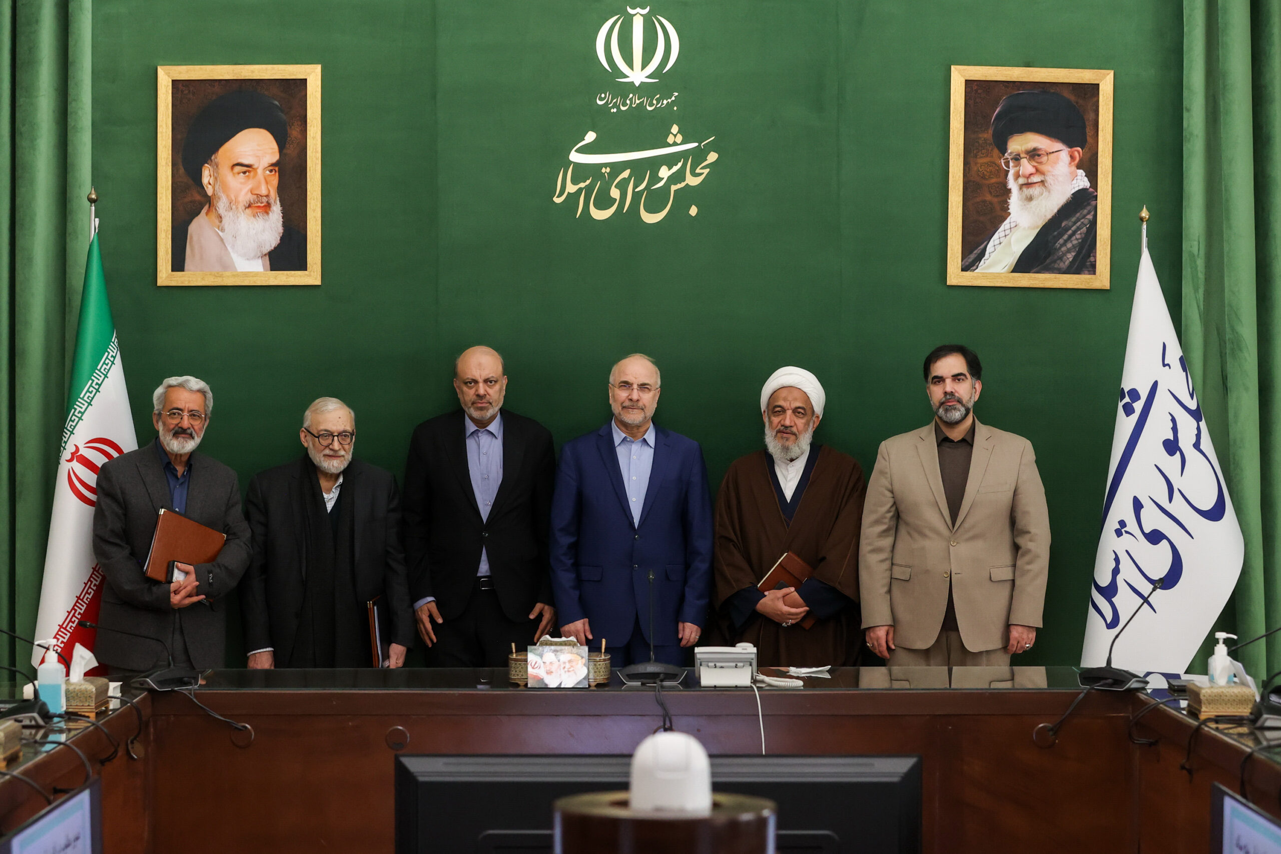 جلسه هئیت امنای کتابخانه، موزه و مرکز اسناد مجلس شورای اسلامی