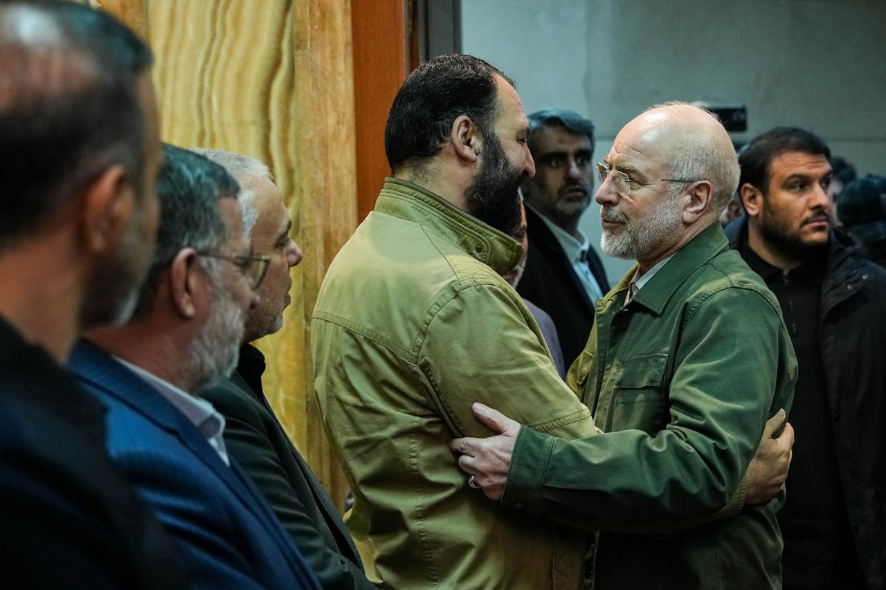 حضور در مراسم ختم شهید فرج‌الله شوشتری